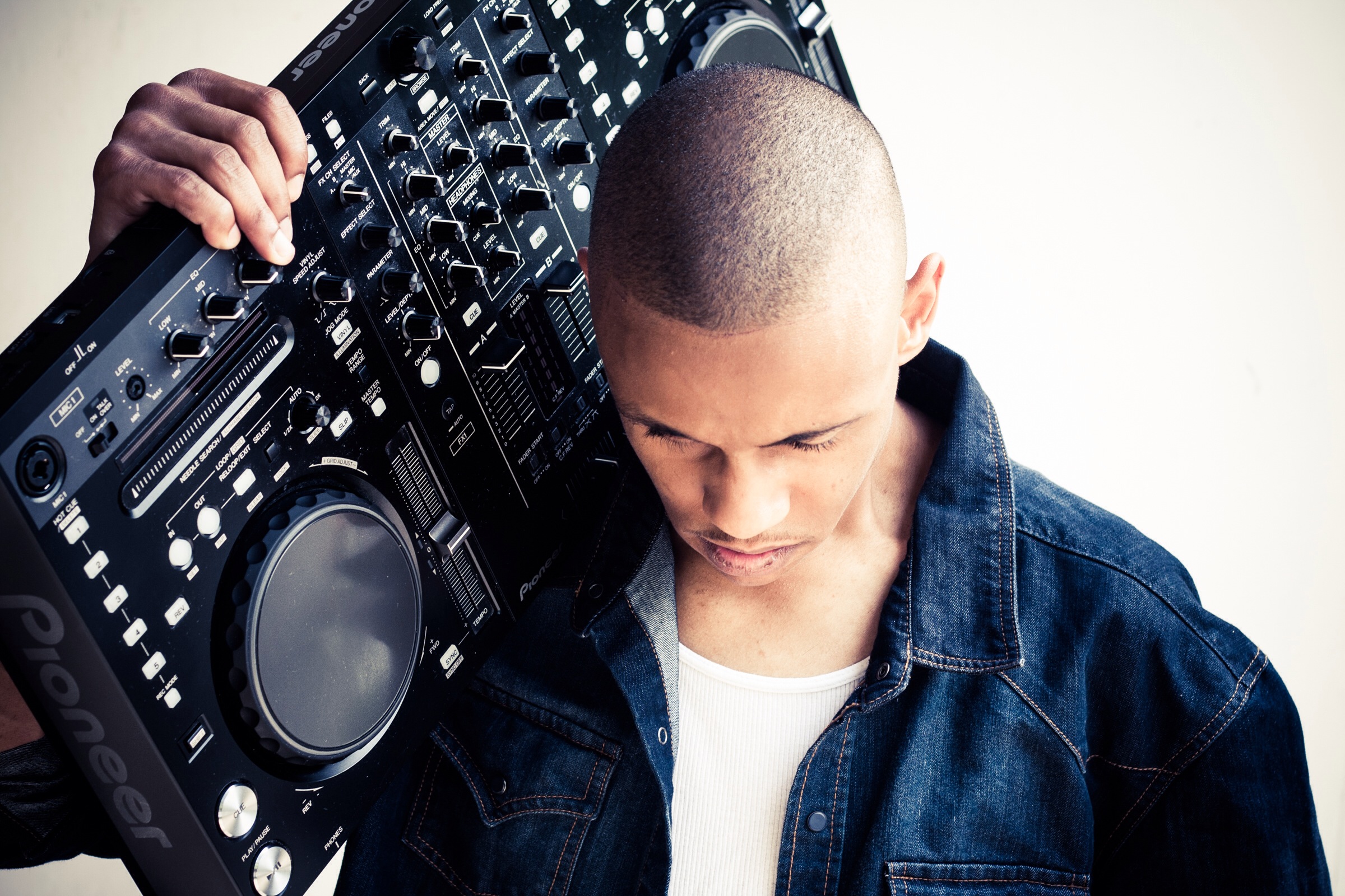 djhique