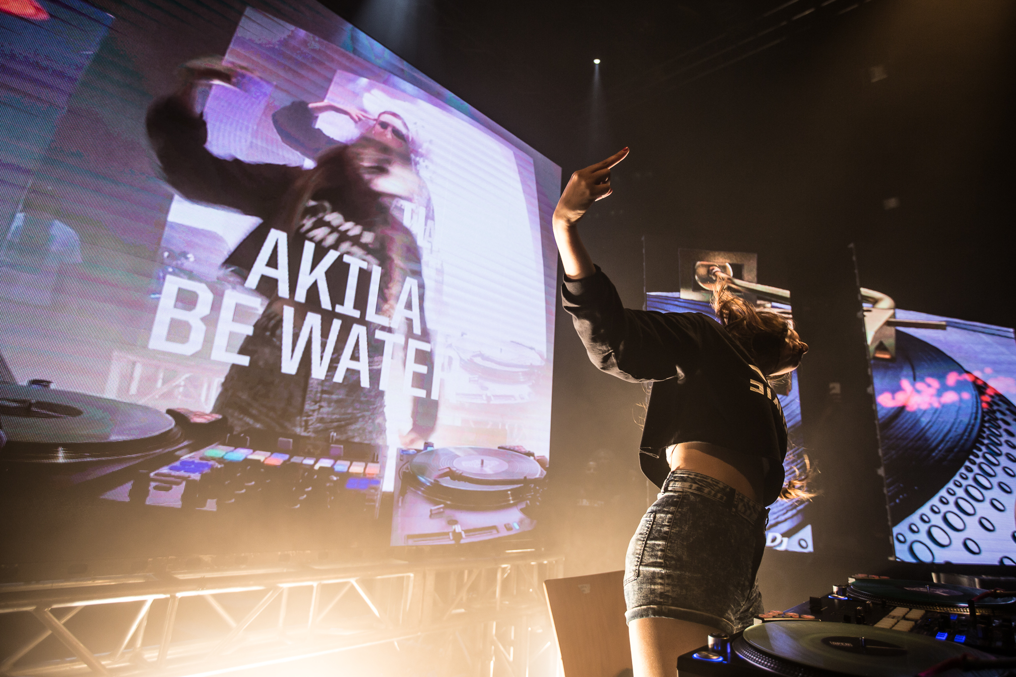 akila be water