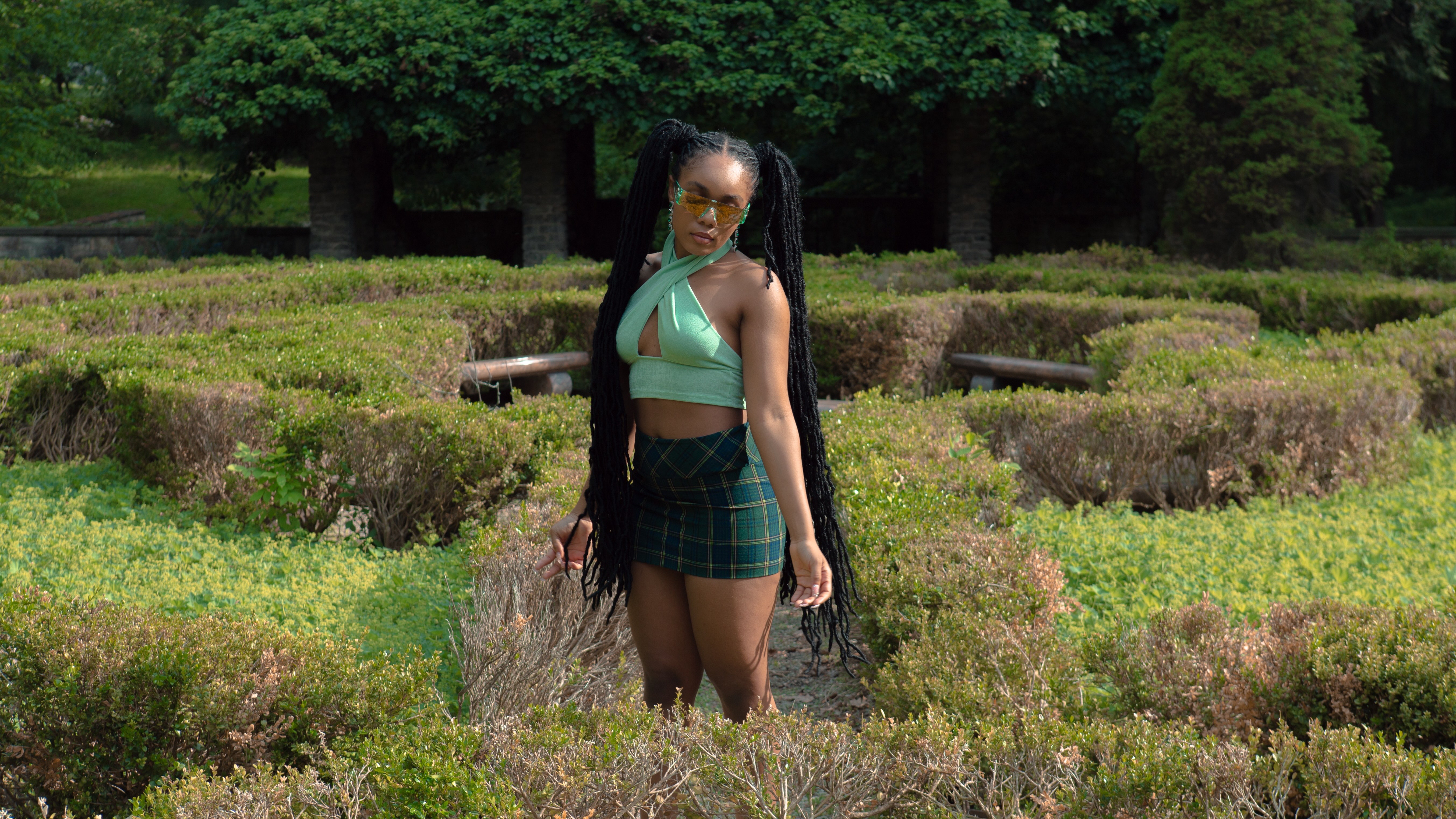 ALYLAH DIVINE - COMPLAIN 